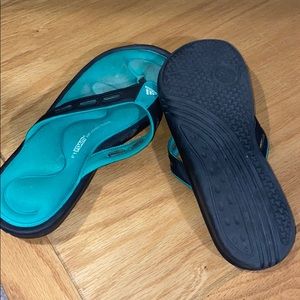 womens adidas memory foam